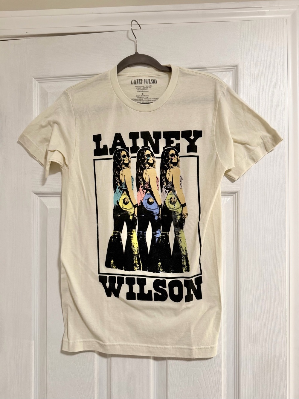 NEW Country Music Tee- Lainey Wilson- Size Small